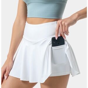 HALARA White Mini Skirt with Pocket